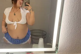 Your fav salvi mami lets play 🍭😋 Last day here - Image 2